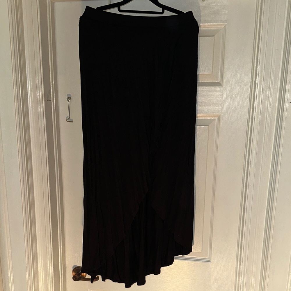 Chic Black Maxi Skirt M by “a new day”